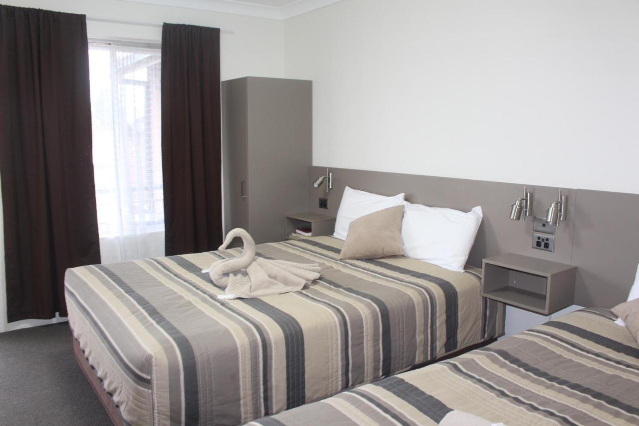 Centrepoint 3*